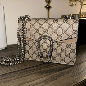 Gucci Dionysus GG Supreme Bag